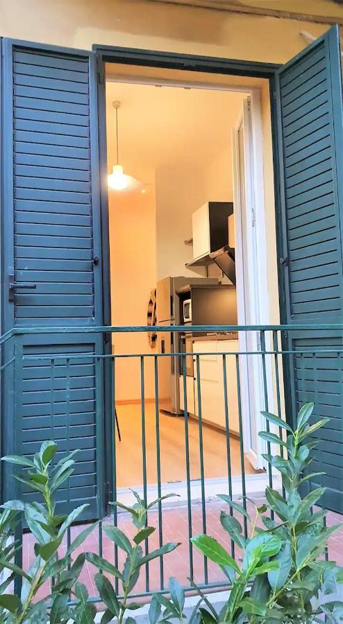 Fiera Station Apartment Bologna Esterno foto